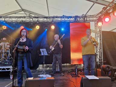 burghfest20233-tn.jpg